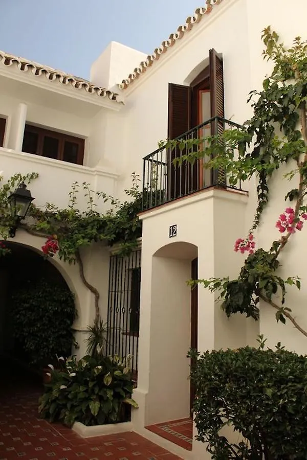 Estepona - Playa - Villa Con Amplia Terraza Abierta A La Piscina El12