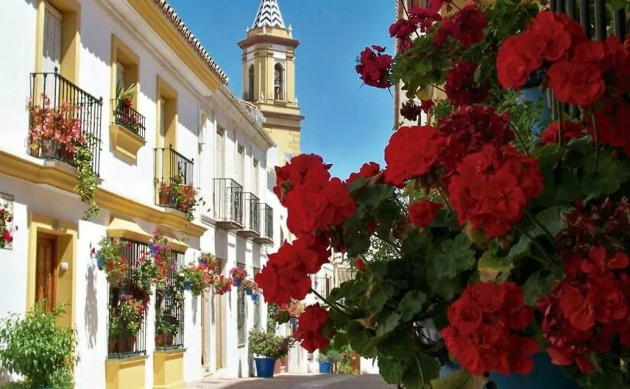 Estepona - Playa - Villa Con Amplia Terraza Abierta A La Piscina El12