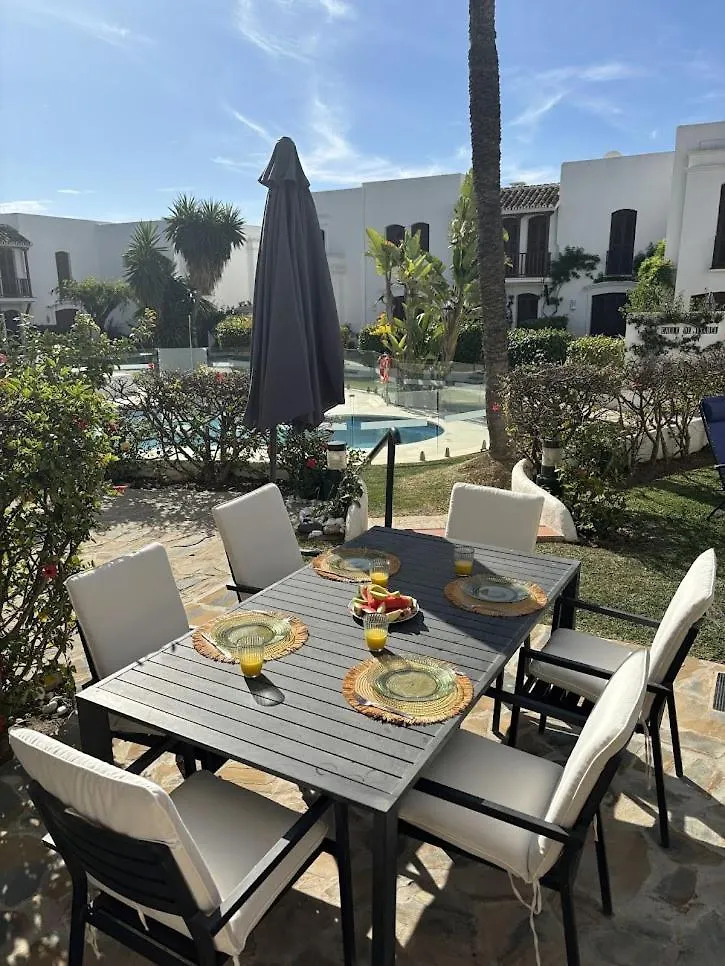 Estepona - Playa - Villa Con Amplia Terraza Abierta A La Piscina El12